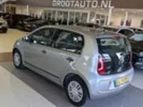 Volkswagen Up! (2016) thumbnail 3