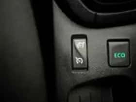 Renault Clio (2016) thumbnail 19