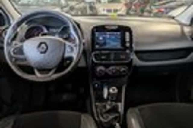 Renault Clio (2016) thumbnail 9