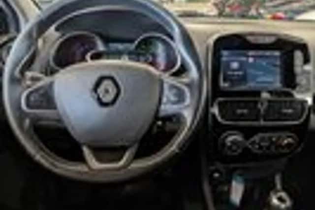 Renault Clio (2016) thumbnail 10