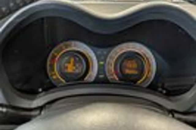 Toyota Auris (2008) thumbnail 11