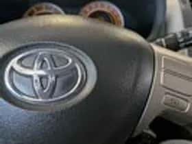Toyota Auris (2008) thumbnail 13
