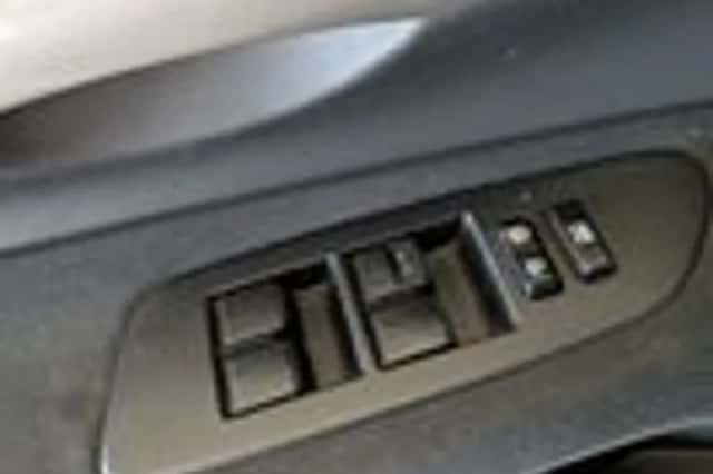 Toyota Auris (2008) thumbnail 14
