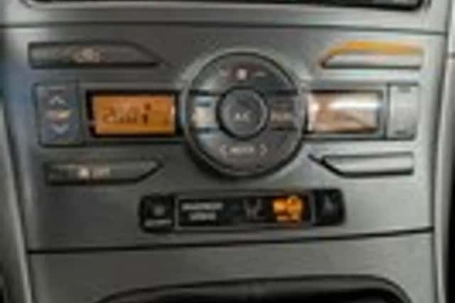 Toyota Auris (2008) thumbnail 19