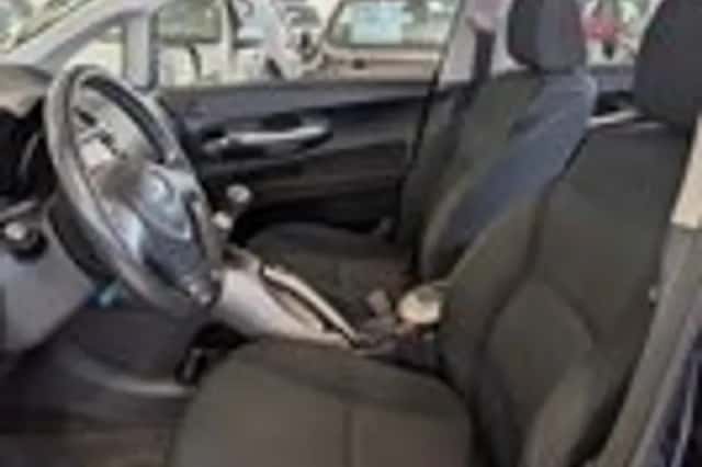 Toyota Auris (2008) thumbnail 6
