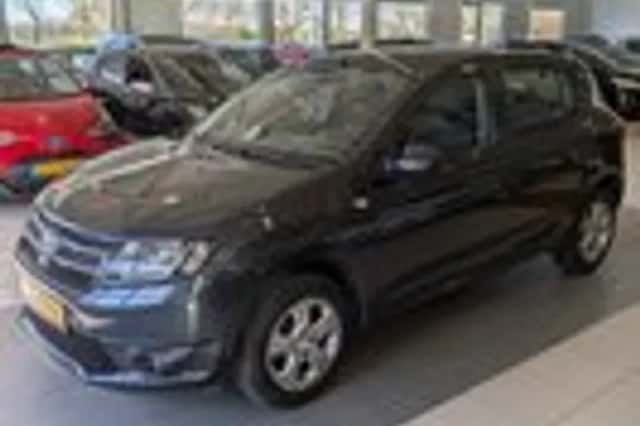 Dacia Sandero (2016) thumbnail 2