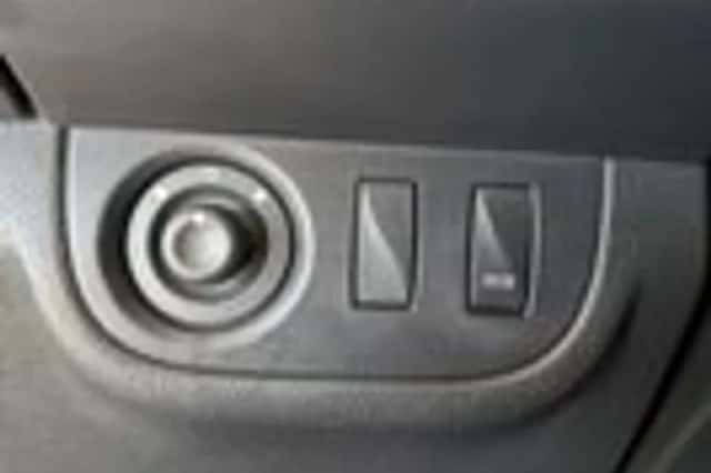 Dacia Sandero (2016) thumbnail 13