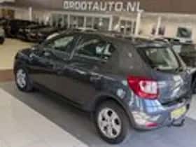Dacia Sandero (2016) thumbnail 3