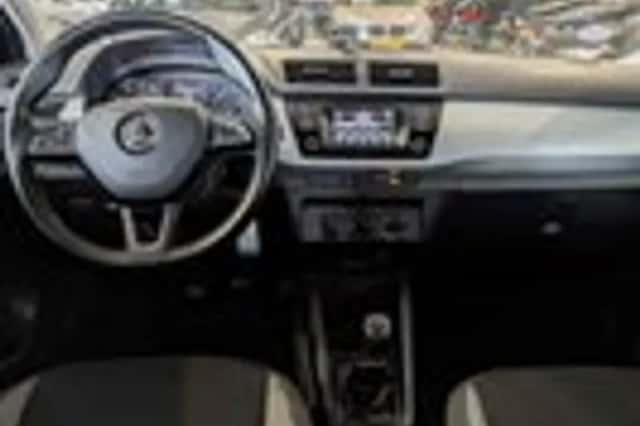 Škoda Fabia (2015) thumbnail 9