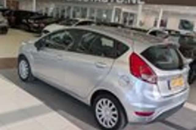 Ford Fiesta (2017) thumbnail 3