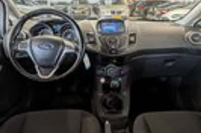 Ford Fiesta (2017) thumbnail 9