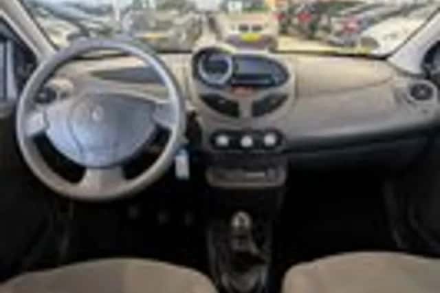 Renault Twingo (2010) thumbnail 9