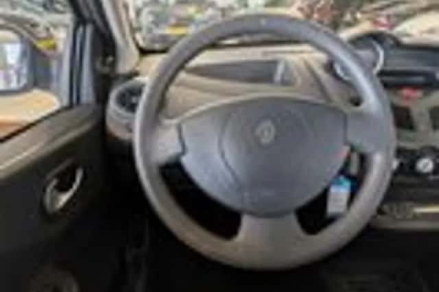 Renault Twingo (2010) thumbnail 10