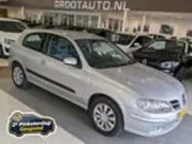 Nissan Almera (2000)