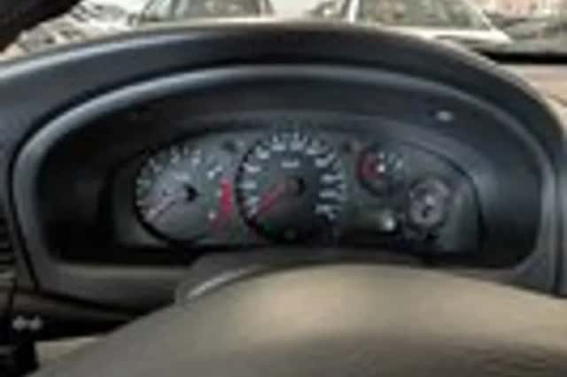 Nissan Almera (2000) thumbnail 12