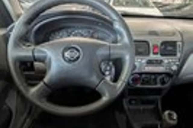 Nissan Almera (2000) thumbnail 9