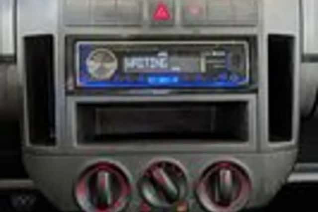 Volkswagen Polo (2006) thumbnail 14