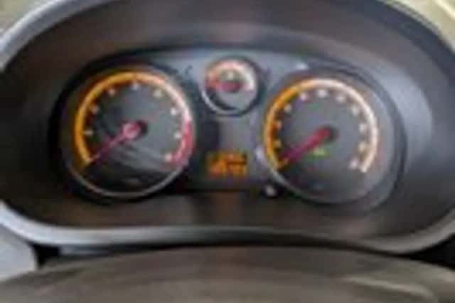 Opel Corsa (2009) thumbnail 10