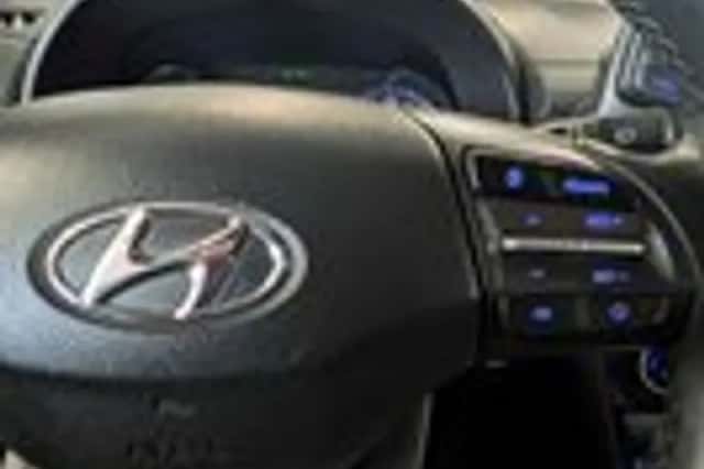 Hyundai Kona (2018) thumbnail 15