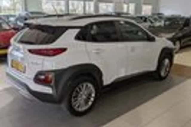 Hyundai Kona (2018) thumbnail 4
