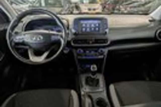 Hyundai Kona (2018) thumbnail 9