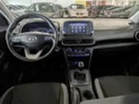 Hyundai Kona (2018) thumbnail 9
