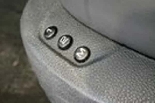 Peugeot RCZ (2011) thumbnail 12