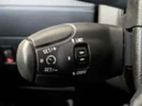 Peugeot RCZ (2011) thumbnail 16