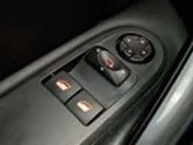 Peugeot RCZ (2011) thumbnail 18