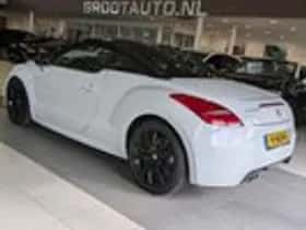 Peugeot RCZ (2011) thumbnail 3