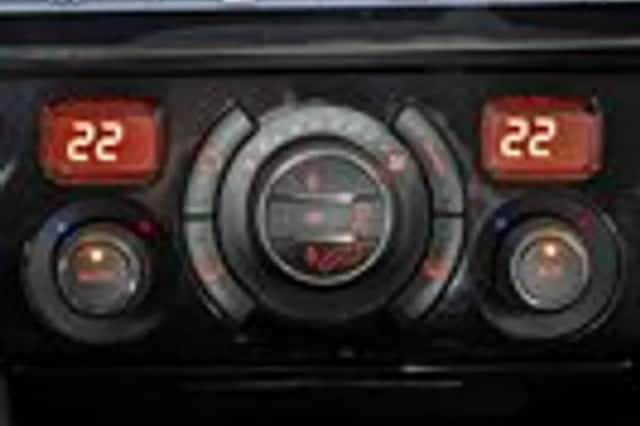 Peugeot RCZ (2011) thumbnail 21