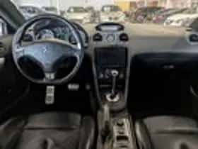 Peugeot RCZ (2011) thumbnail 8
