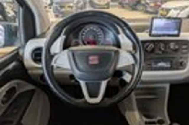 SEAT Mii (2012) thumbnail 9