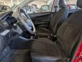 Kia Picanto (2011) thumbnail 6