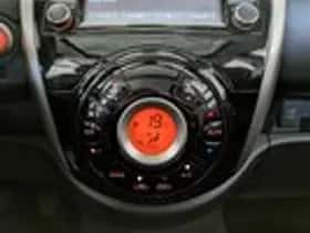 Nissan Micra (2013) thumbnail 15