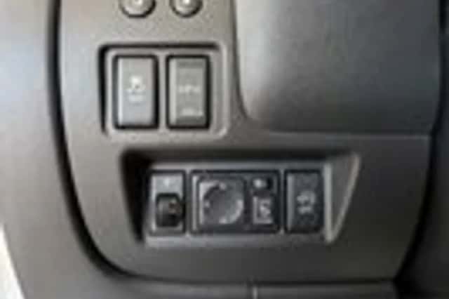 Nissan Micra (2013) thumbnail 19