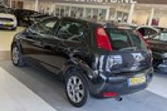 Fiat Punto (2016) thumbnail 3