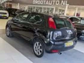 Fiat Punto (2016) thumbnail 3