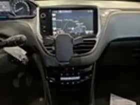 Peugeot 2008 (2015) thumbnail 12
