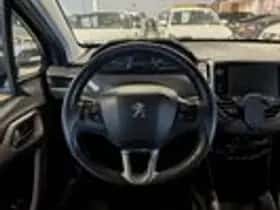 Peugeot 2008 (2015) thumbnail 10