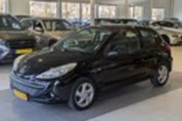 Peugeot 206+ (2012) thumbnail 2