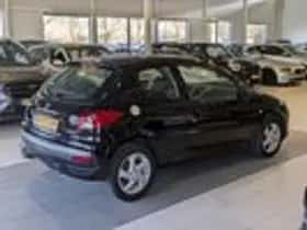Peugeot 206+ (2012) thumbnail 4