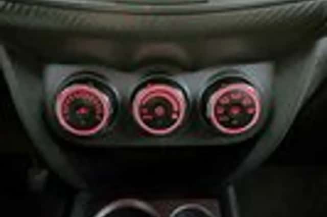 Mitsubishi ASX (2015) thumbnail 14