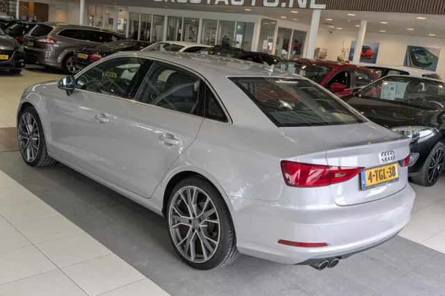 Audi A3 (2014) thumbnail 3