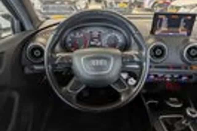 Audi A3 (2014) thumbnail 10