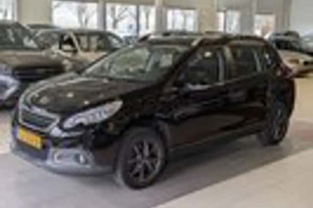 Peugeot 2008 (2016) thumbnail 2