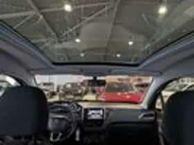 Peugeot 2008 (2016) thumbnail 11