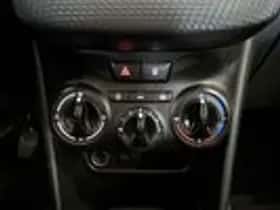 Peugeot 2008 (2016) thumbnail 17