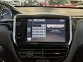 Peugeot 2008 (2016) thumbnail 20