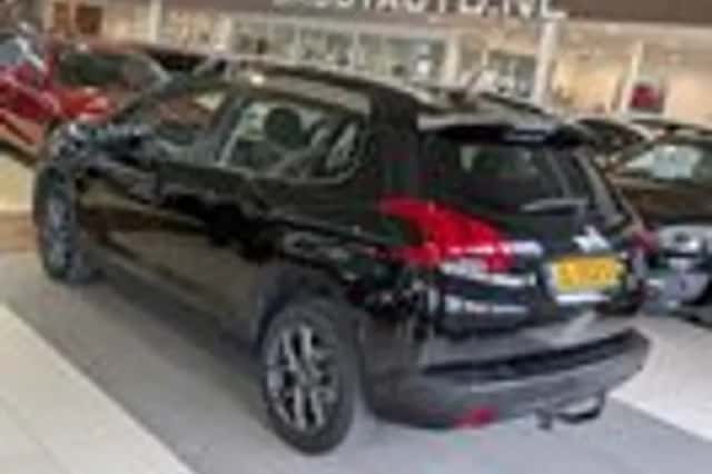 Peugeot 2008 (2016) thumbnail 3